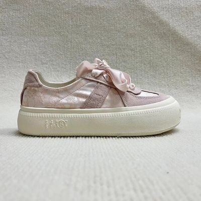 Women pink classic and comfort sneaker with silk lace daily use