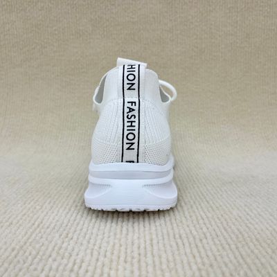 Lightweight White Sneakers Women Antislip Soft Leather White Trainers