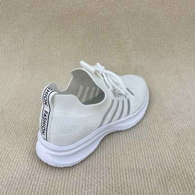 Lightweight White Sneakers Women Antislip Soft Leather White Trainers