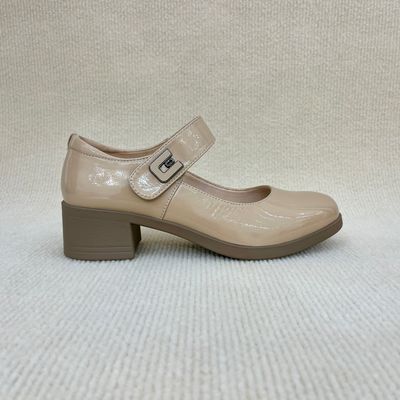 Spring Cream Closed Toe Heels Breathable Nude Thick Heels Luxury