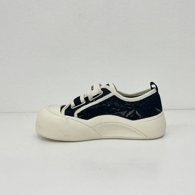 PU Insole Breathable Walking Trainers With Round Toe For Spring