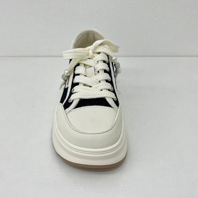 Leisure Black And White Canvas Sneakers With Breathable Mesh Upper