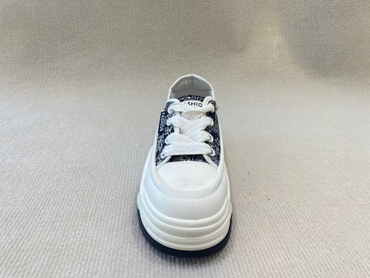 Chinese style embroidery low-top women casual sport lightweight comfortable round head