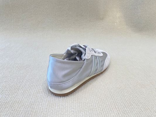 Flat Womens Satin Sneakers OEM Lace Up Running Shoes And Color Bars