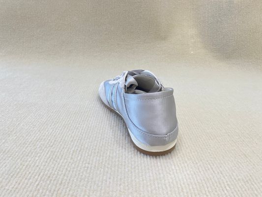 Flat Womens Satin Sneakers OEM Lace Up Running Shoes And Color Bars