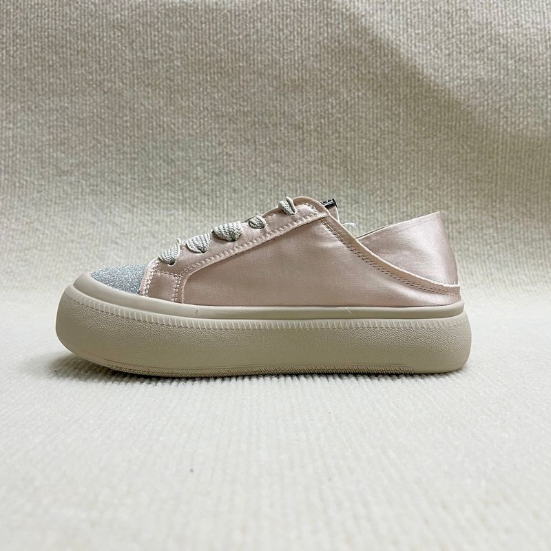 Classic Platform Sneakers Women Round Head And Thick Soled With Silk Surface