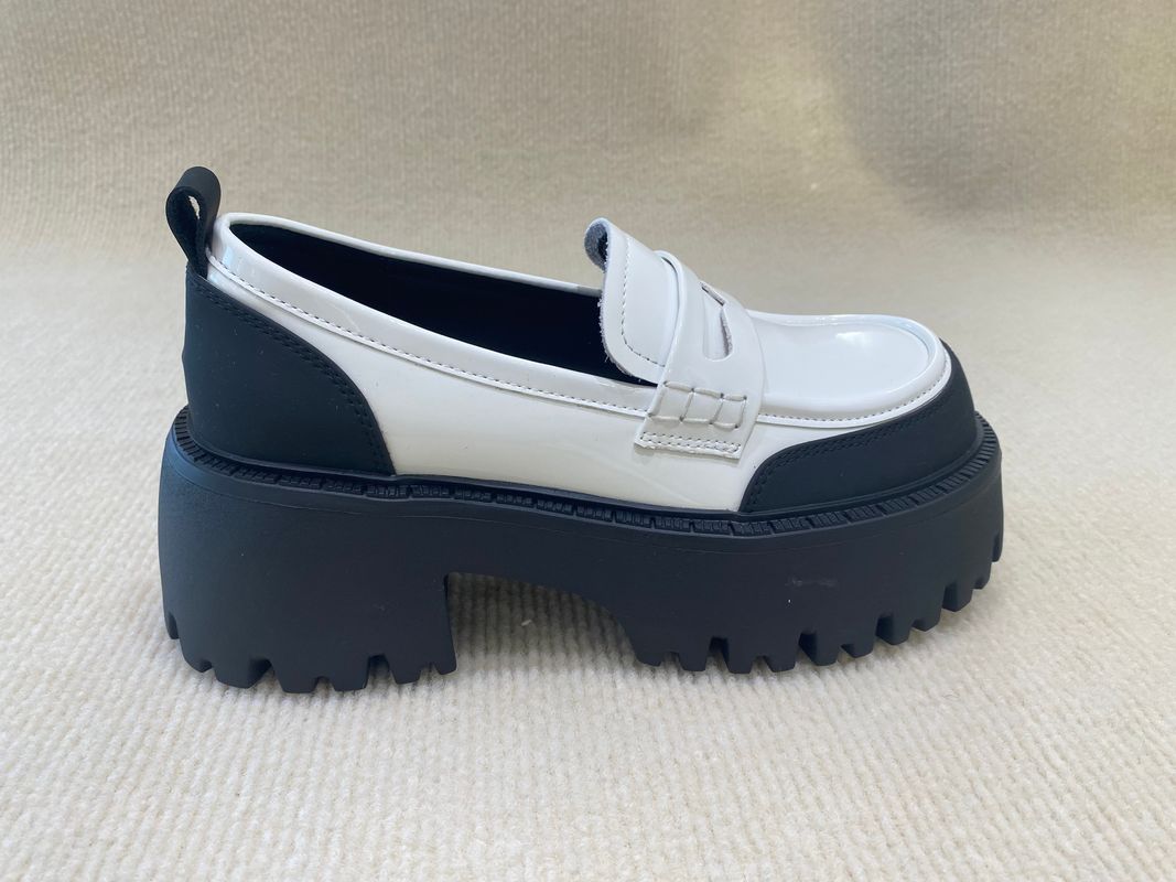 Black White Thick Sole Loafers Womens British Style Thick Soled Leather Loafers