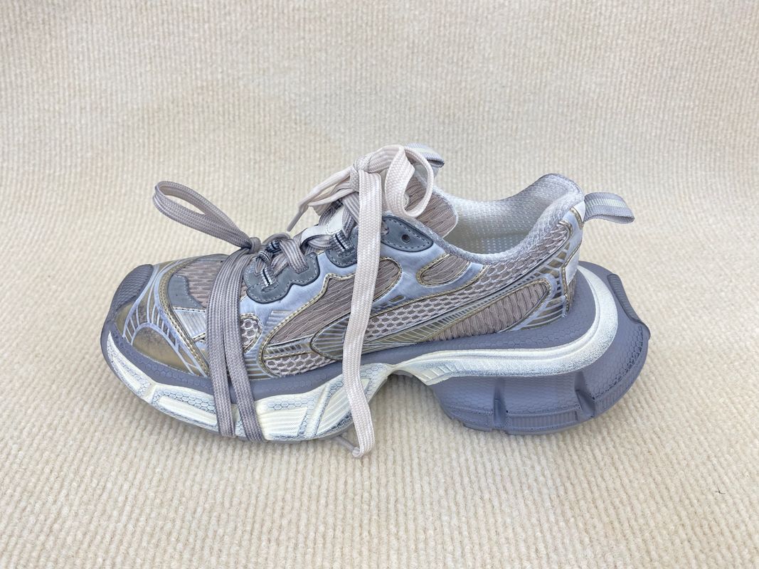 Champagne Classic Fashion Sneakers Breathable Fashion Classic Trainers